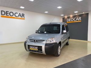 PEUGEOT PARTNER PATA. 1.4 110/17 FULL 2015
